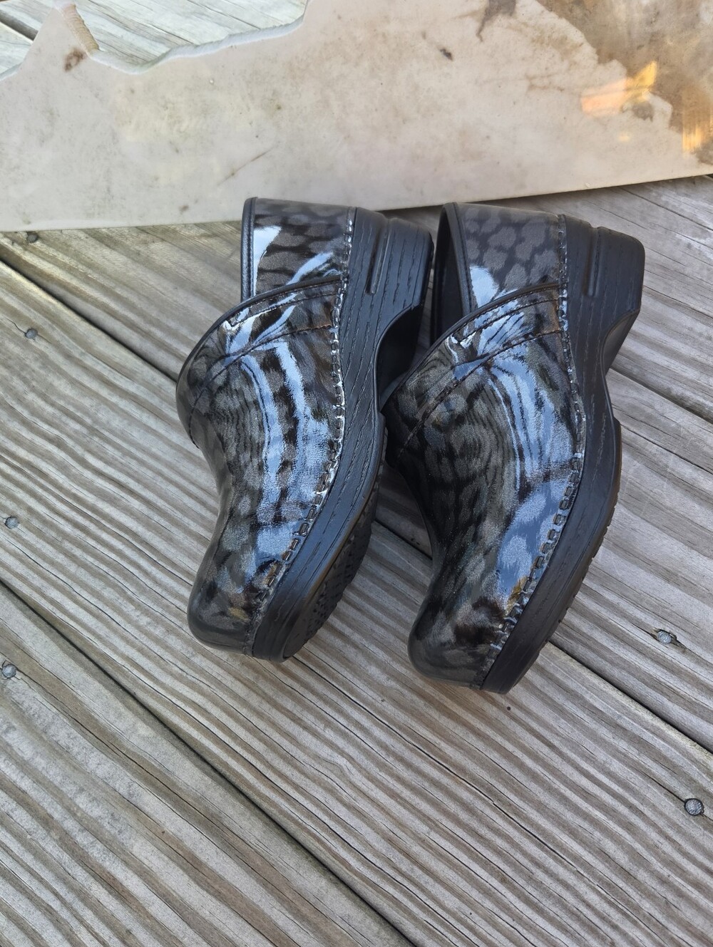 Dansko Black Gray Leopard-Print Patent Clogs Professional Wear. - Picture 4 of 6